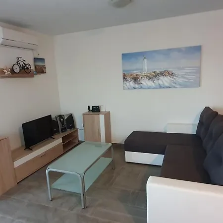 Lucija Appartamento Maslenica