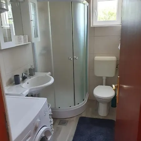 Lucija Apartment Maslenica