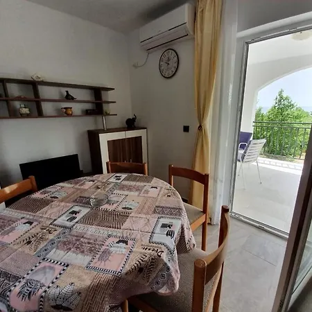 Apartment Lucija