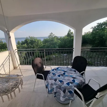 Apartment Lucija Maslenica