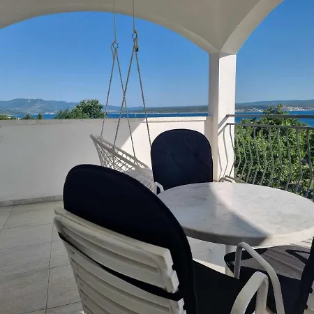 Apartment Lucija