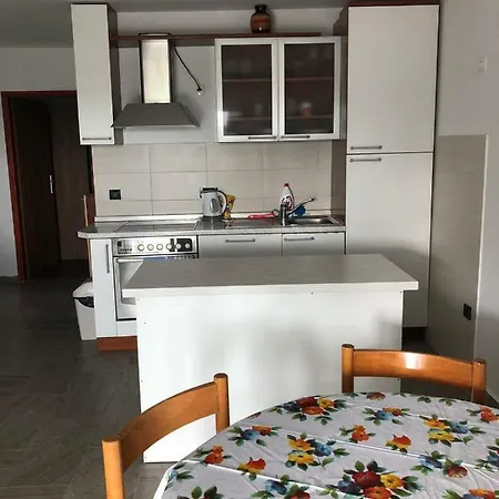 Apartment Lucija *